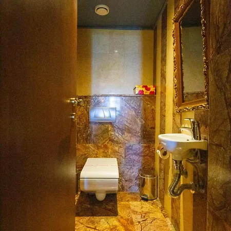 Civitas Aparthotel 4*